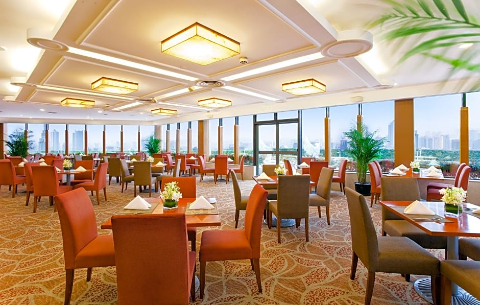 Crowne Plaza Nanjing Hotel & Suites