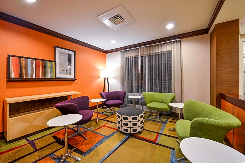 Fairfield Inn & Suites by Marriott White Marsh