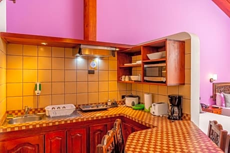 Room with kitchenette