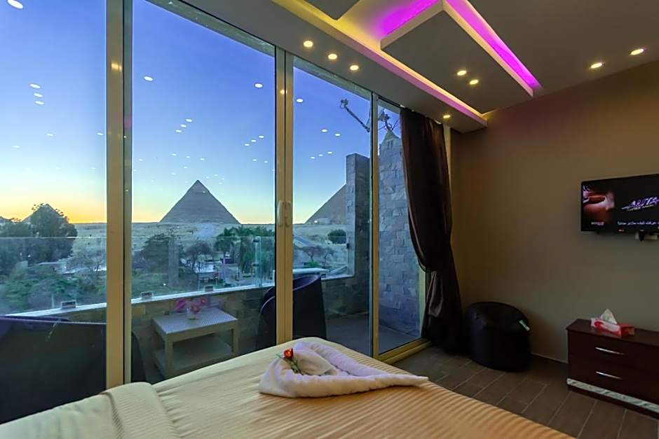 PANORAMA view pyramids