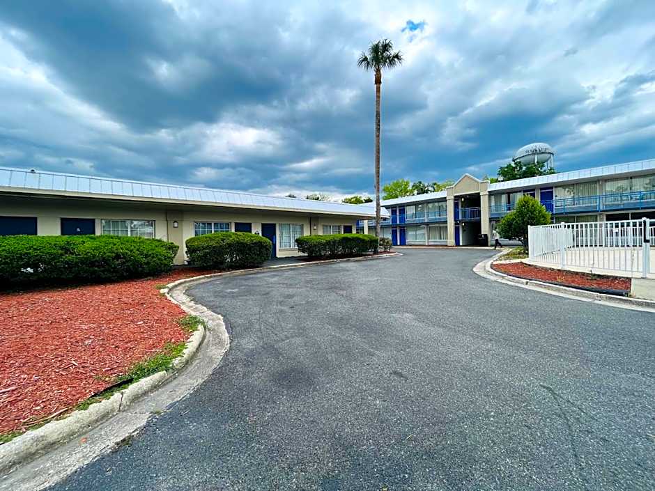 Rodeway Inn