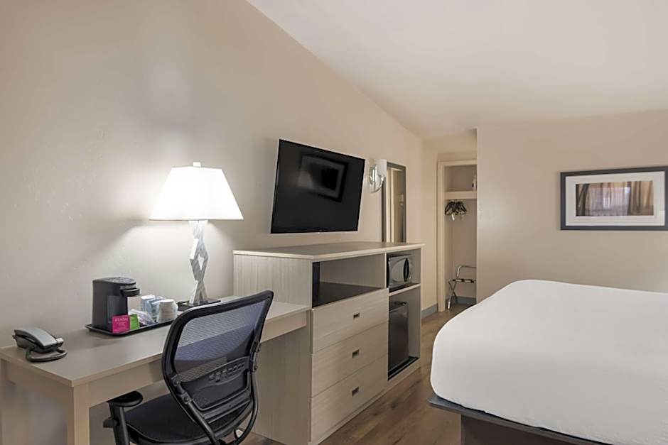 Best Western New Oregon Motel