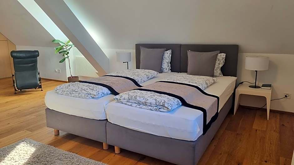 Hotel & Restaurant Schloss Schwandegg