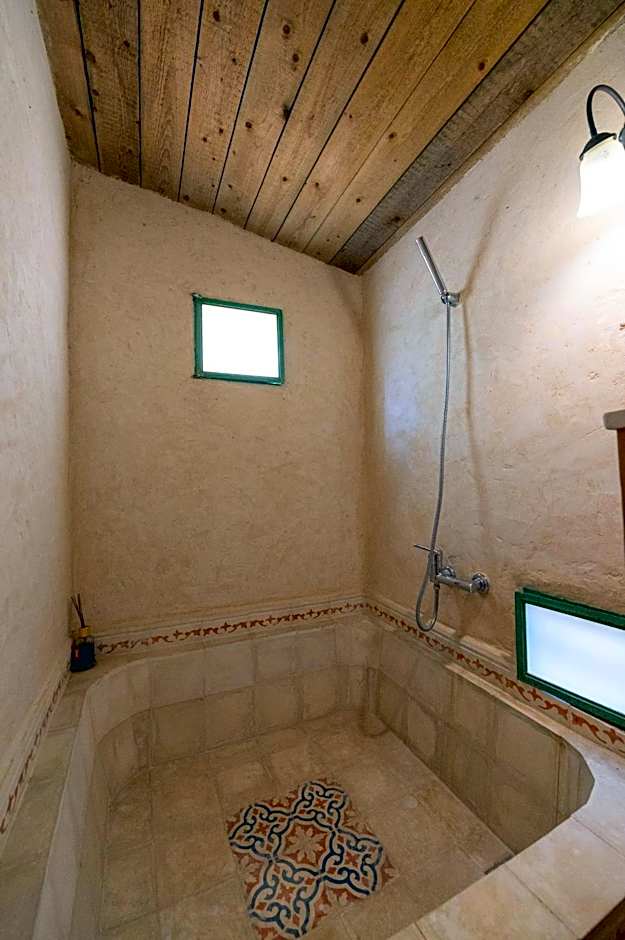 Hemdatya Stone Suites In The Galilee