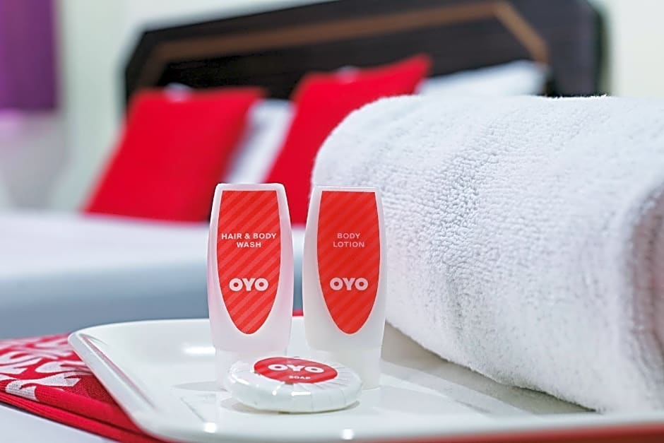 OYO 472 Comfort Hotel 1
