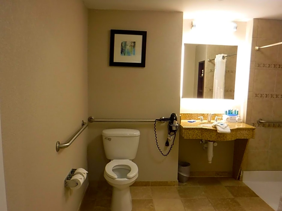 Holiday Inn Express West Jefferson, an IHG Hotel