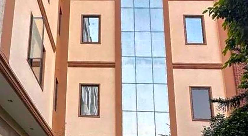 Hotel Sarovar Regency