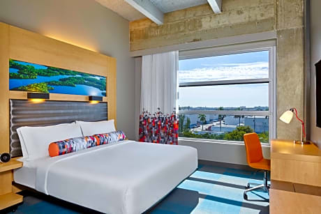 Aloft, Guest room, 1 King