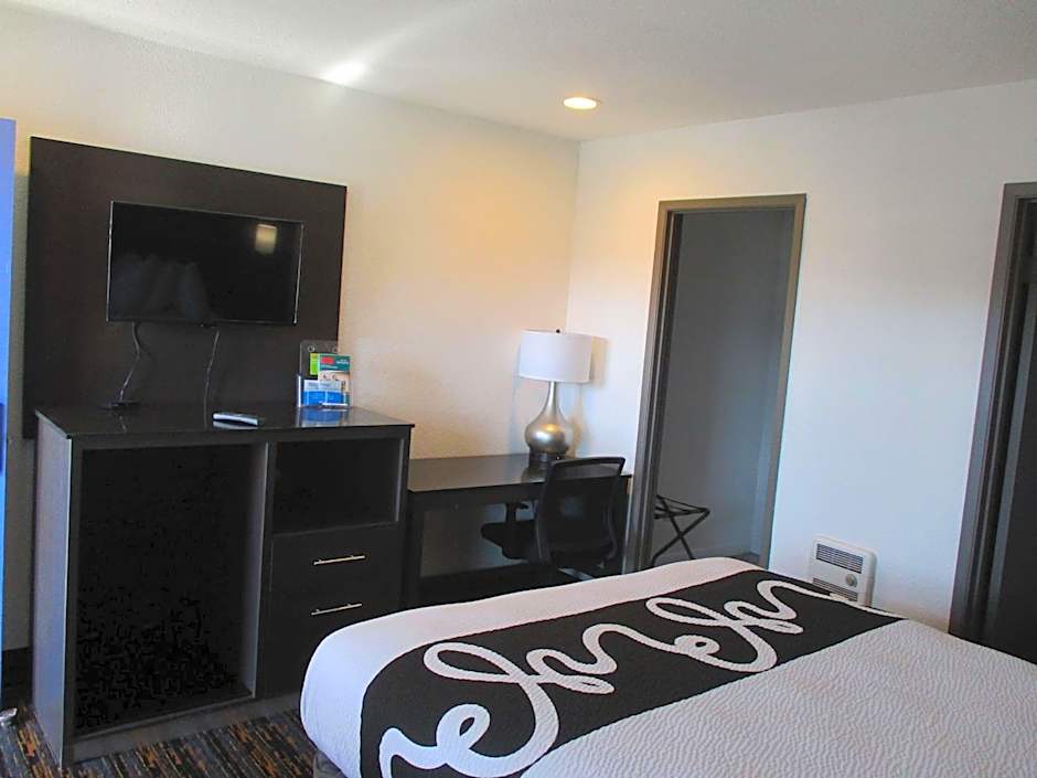 SureStay Hotel by Best Western Seaside Monterey