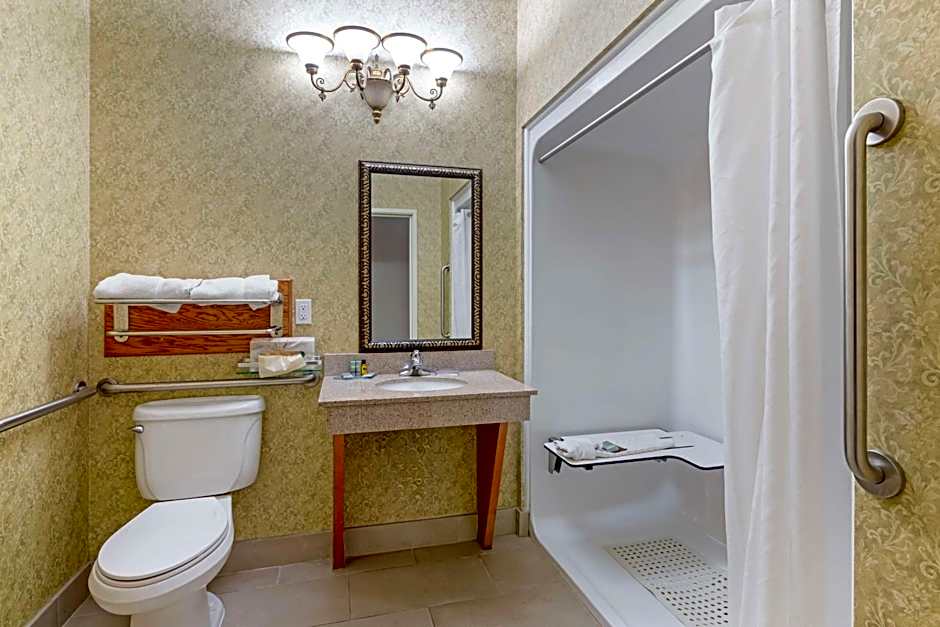 Best Western Plus Bradbury Inn & Suites