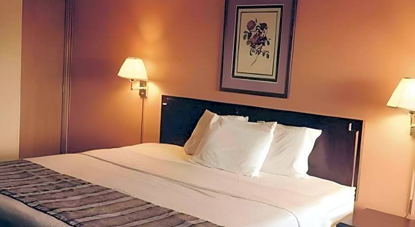 Americas Best Value Inn & Suites Macon at Sunset Dr