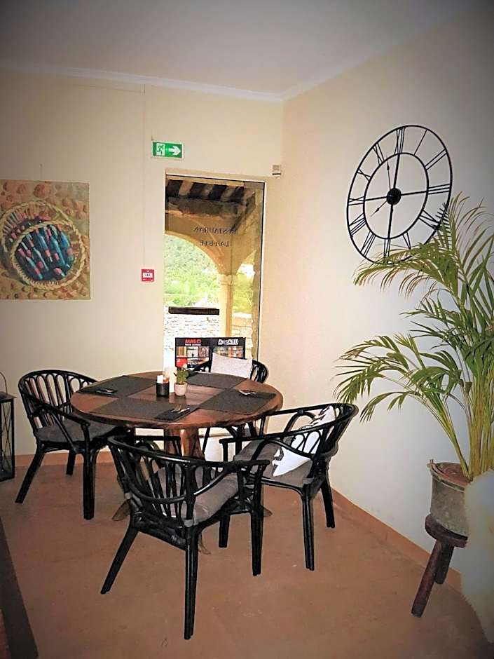 Hôtel la Fête en Provence