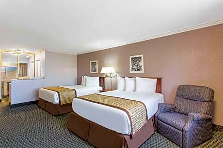 Queen Room with Two Queen Beds and Roll-In Shower - Mobility/Hearing Accessible - Non-Smoking