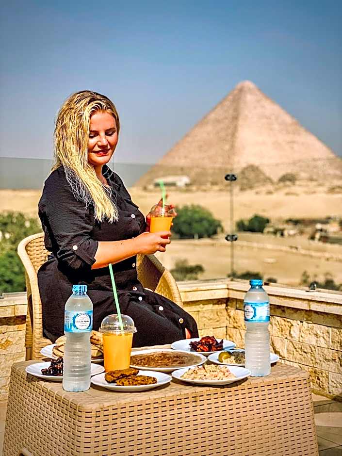 Sahara Pyramids Inn