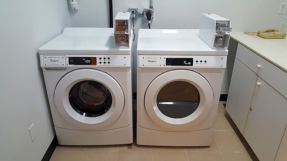 Holiday Inn Express Hotel & Suites Waterford By IHG