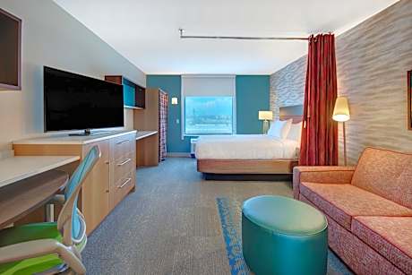 1Queen Hearing Accessible Studio Suite