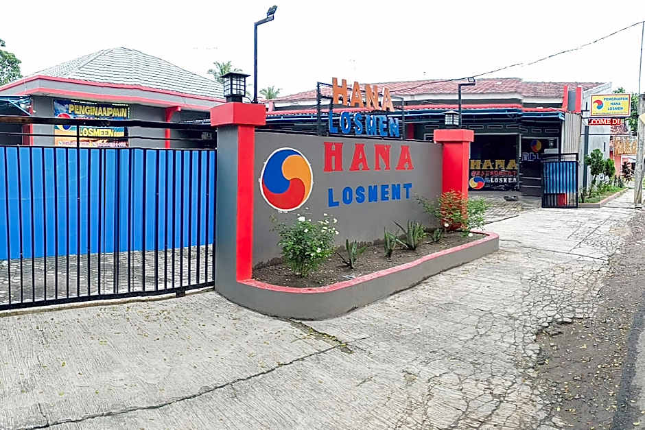 Hana Losmen RedPartner