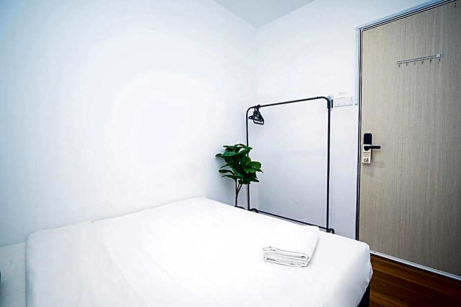 Swing & Pillows @ Beach Street