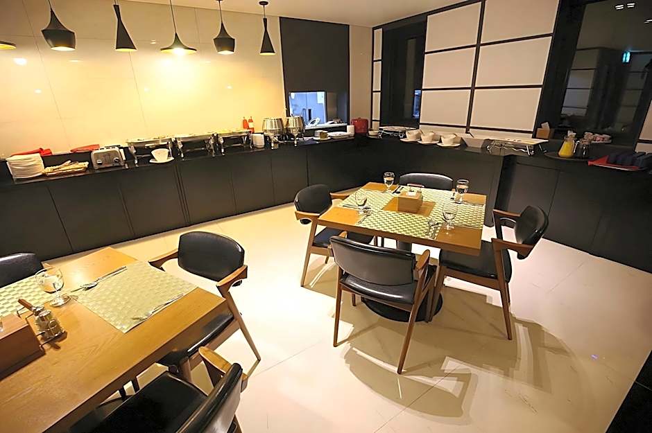 Hwaseong (Hyangnam) elga tourist hotel