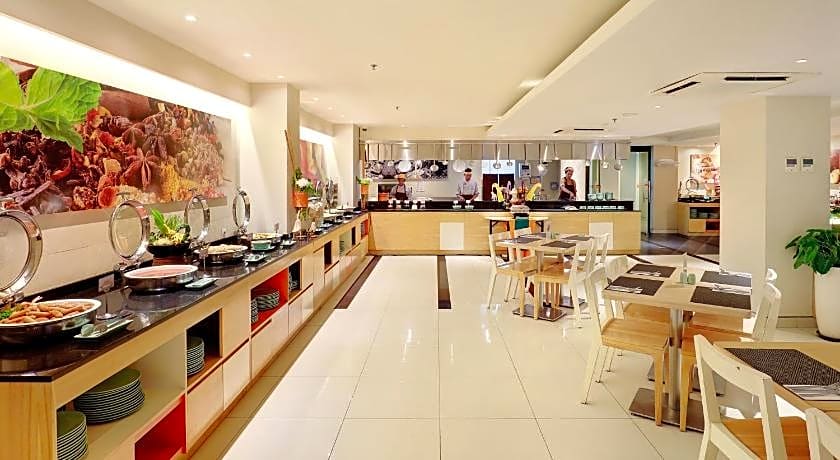 Harris Hotel Seminyak