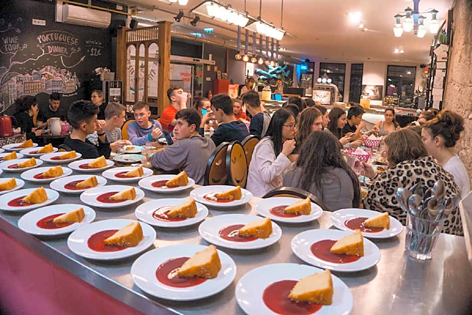 Nice Way Porto Hostel