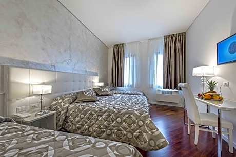 Superior Family Room