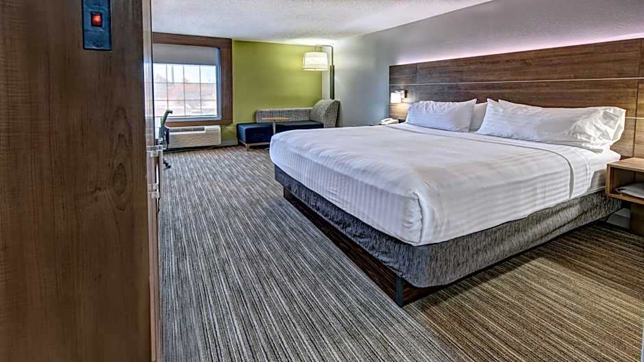 Holiday Inn Express Hotel & Suites Crossville By IHG