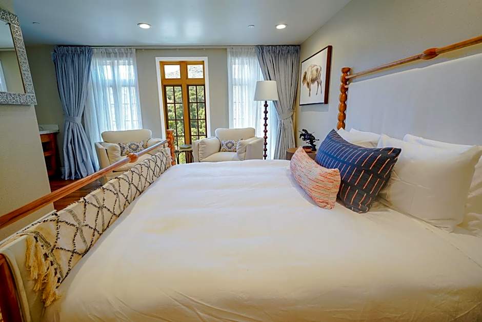 Zane Grey Pueblo Hotel