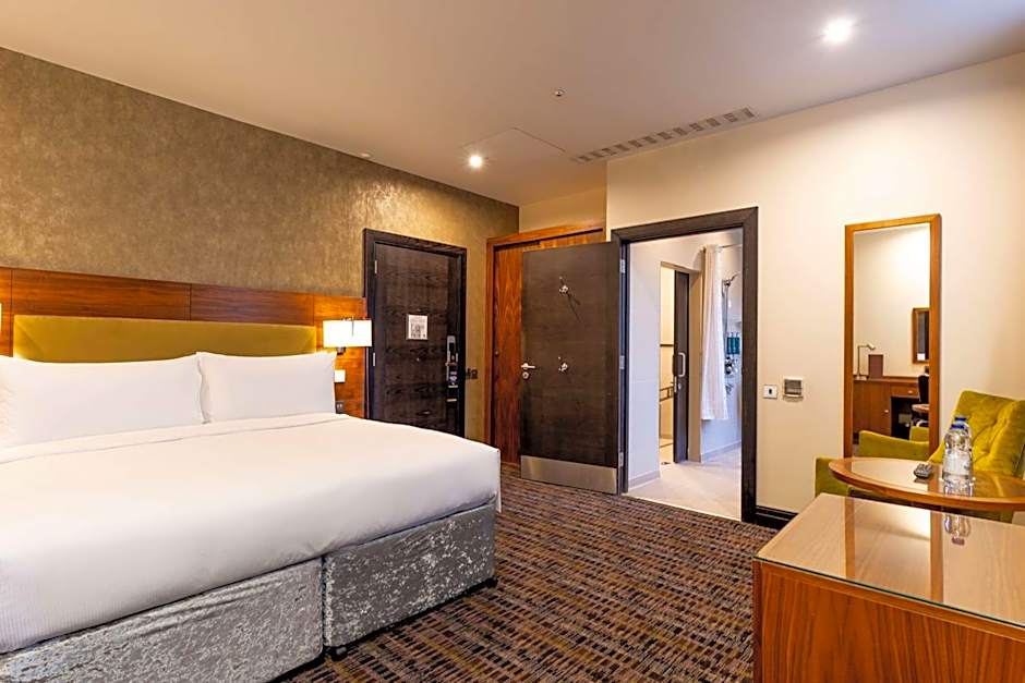 DoubleTree By Hilton London - West End