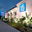 Motel 6 Newport Beach