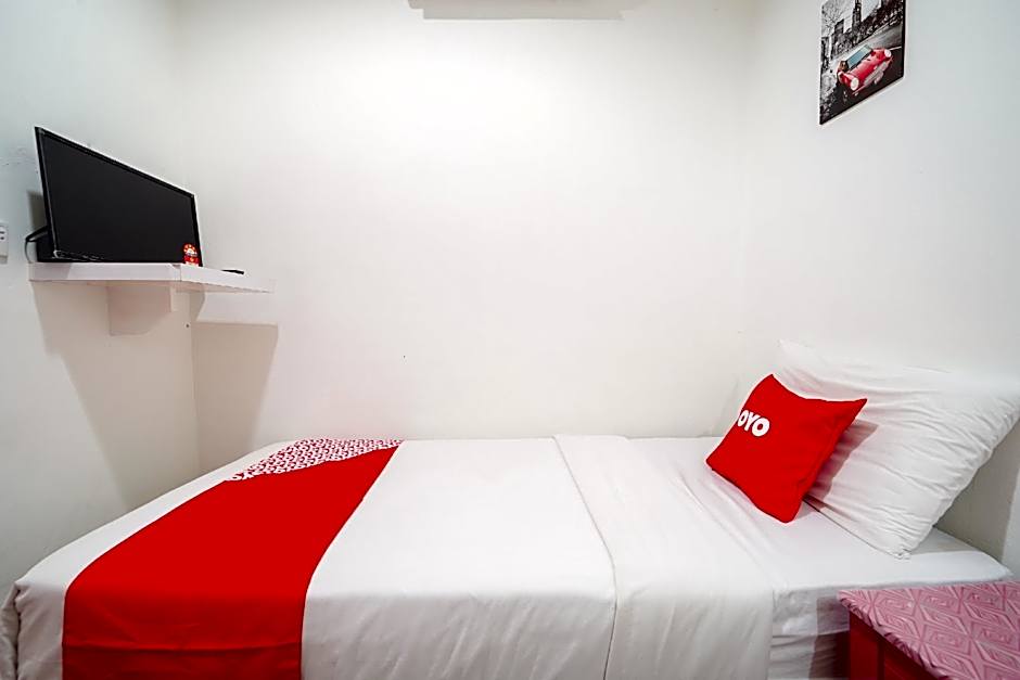 OYO 89710 Saujana CT View Hotel