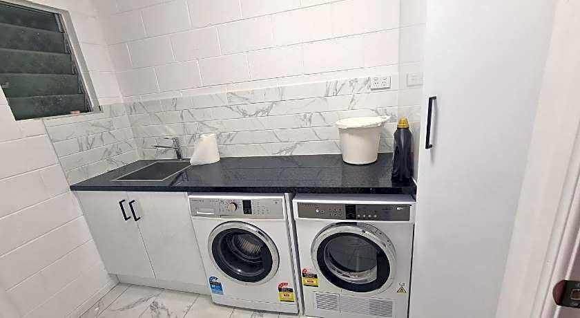 Emthree Seaside Apartments