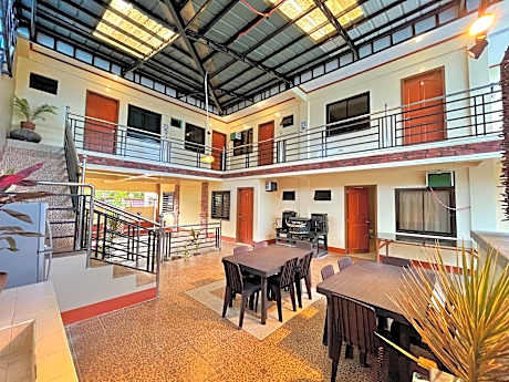 Weekdays Hotspring Resort by Cocotel