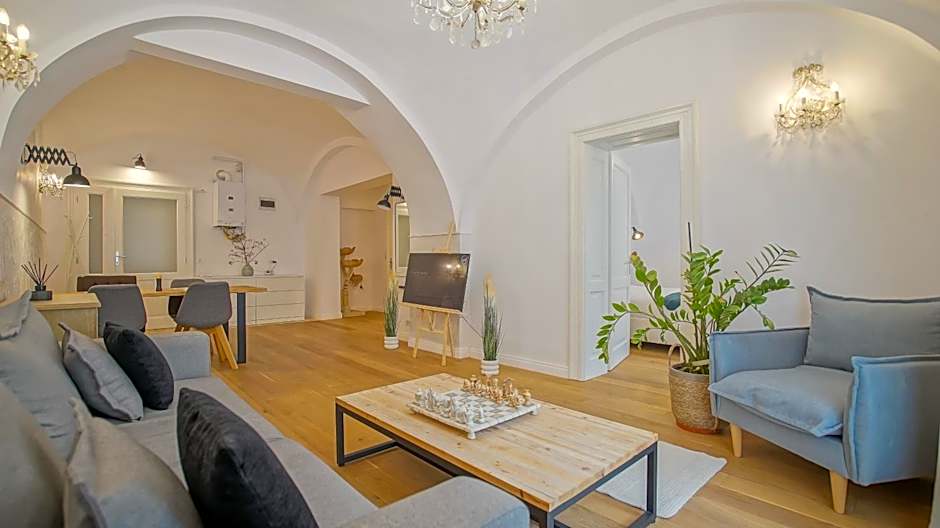 Piata Sfatului Central