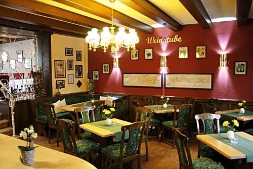 Weinhotel Hubertus Garni