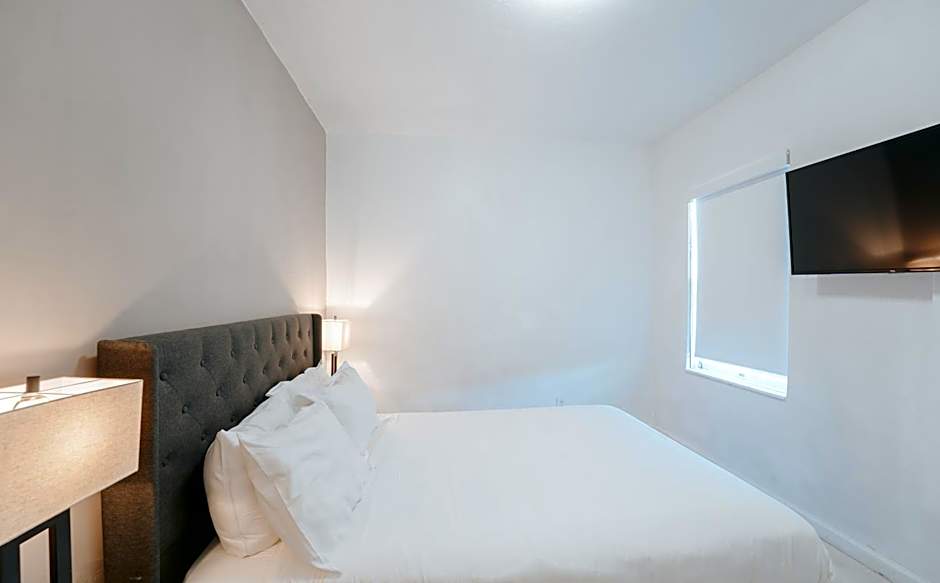 PRAIA Hotel Hollywood