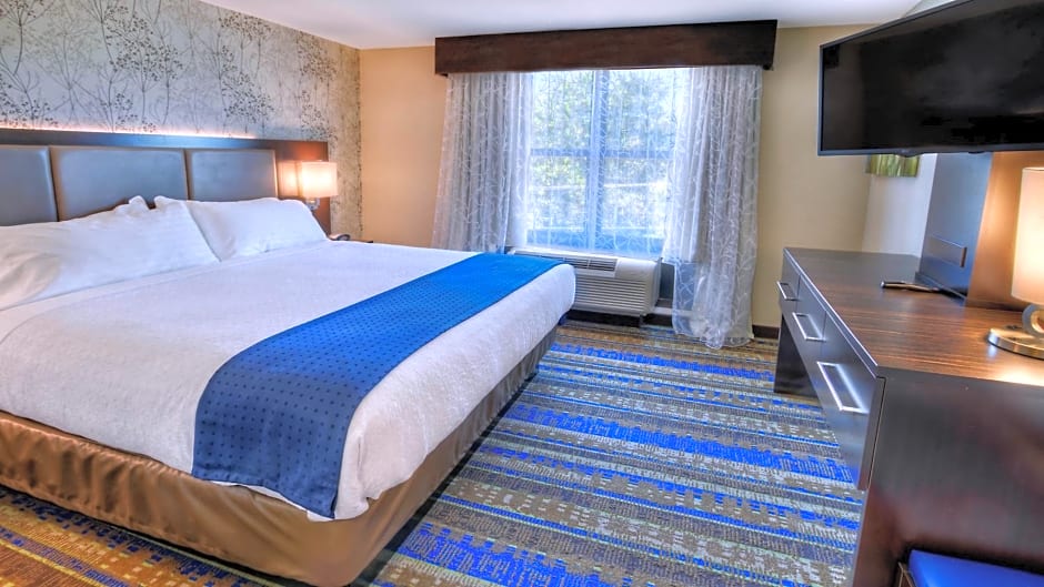 Holiday Inn & Suites Tupelo North By IHG