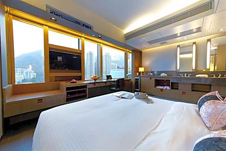 88 Execuitve Queen Mountain View