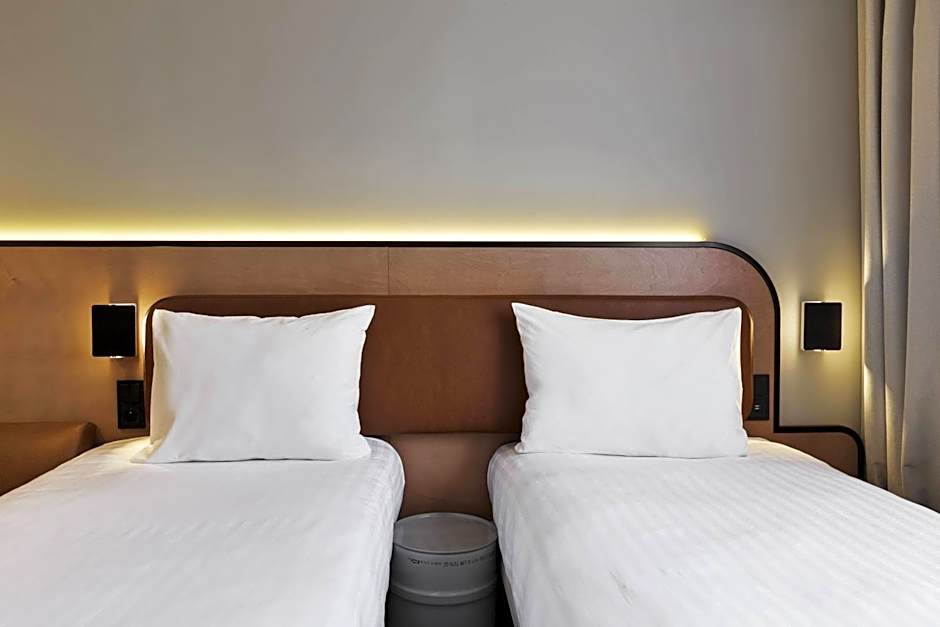 Moxy by Marriott Paris Bastille