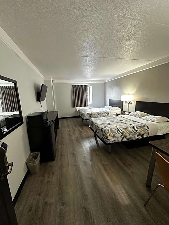 Motel 6 Hazelwood