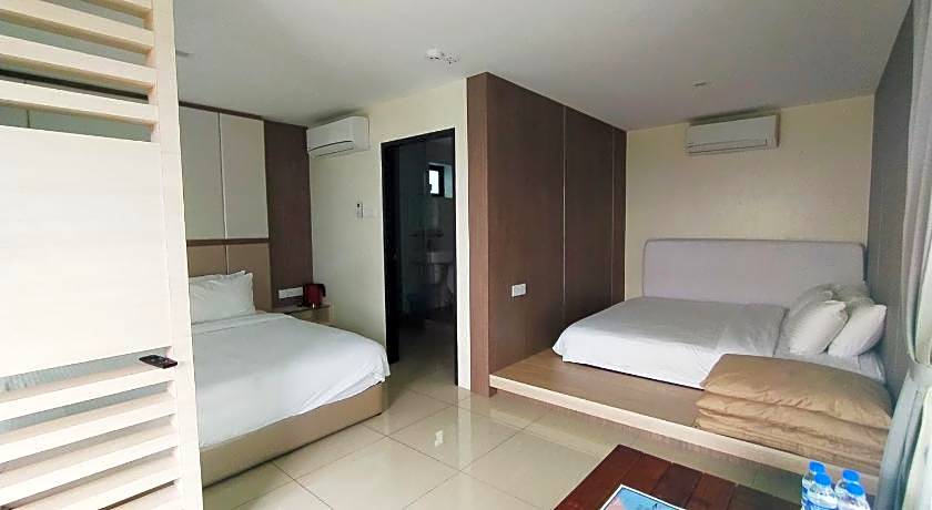 Kluang Container Hotel