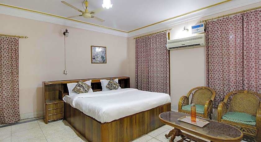 Pogl Brahmaputra Guest House by OYO Rooms – Guwahati, TX