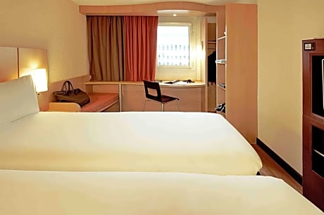 Standard Room With 2 Single Beds Non Refundable