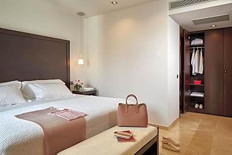 Superior Double or Twin Room (1-2 Adults)