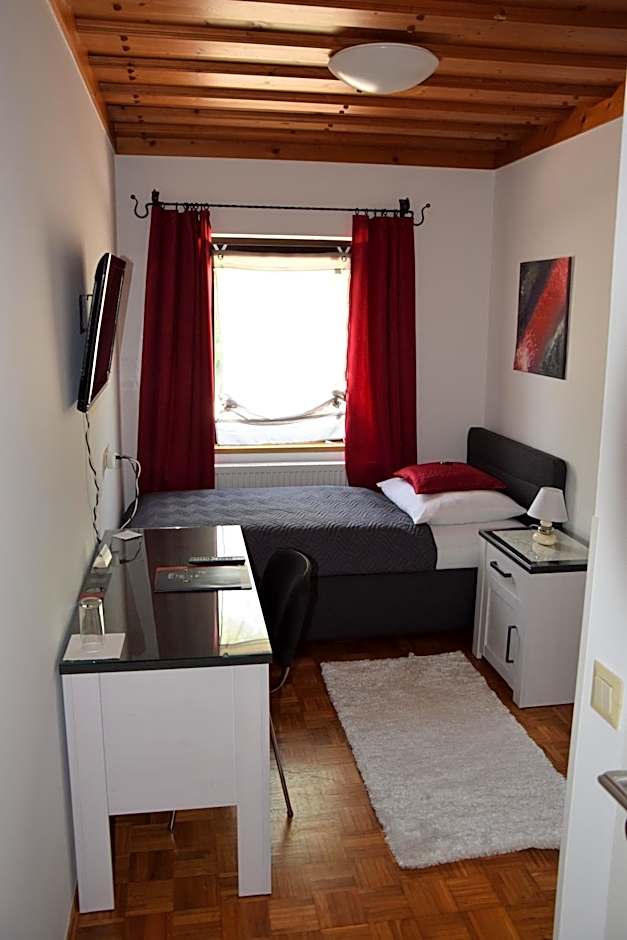 Landgasthof Steinmühl Hofbauer Frühstückspension und Campingplatz