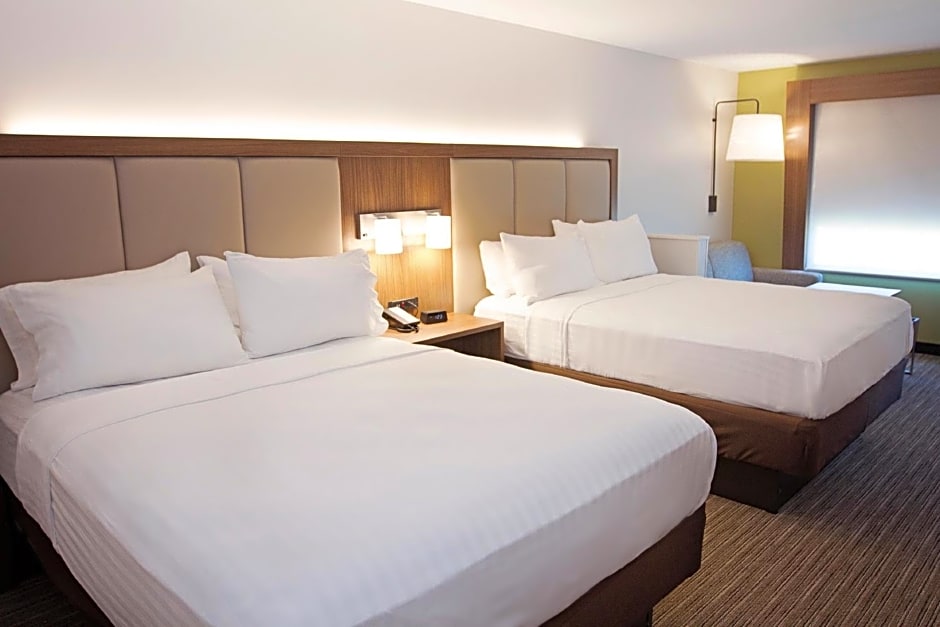 Holiday Inn Express & Suites Greenwood North By IHG