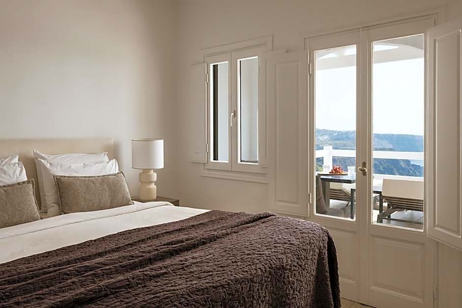 Aqua Luxury Suites Santorini