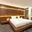 Len's Hotel