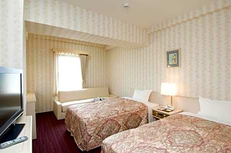 Standard Twin Room - Non-Smoking