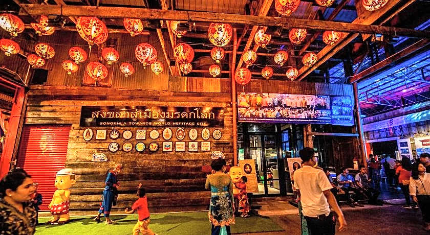 Songkhla Tae Raek Antique Hotel